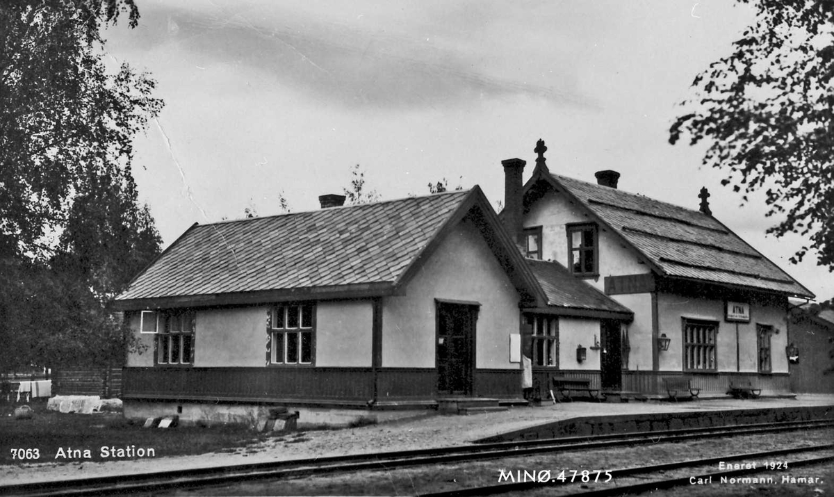 Atna gamle jernbanestasjon som brant ned til grunnen i 1936 eller 1937. 