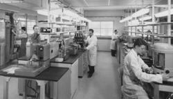 Personalen på G-man:s laboratorium.