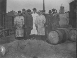 Personalen på Standard år 1916: tunnbindare Edvin Nordvall, 