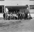 Klassfoto från Centralskolan, Karlsborg, 1965. Klass 7 E. Lärare: Mag. Eriksson. Endast neg finns.