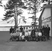 Klassfoto från Strandskolan, Karlsborg, 1967. Lärare: Karl-Gunnar Sundberg. Neg finns.