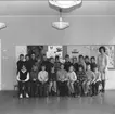 Klassfoto från Strandskolan, Karlsborg, 1965. Klass 3 A. Lärare: Fredriksson. Endast neg finns.