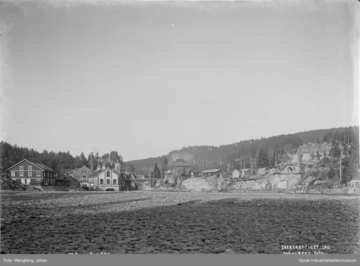 Tinfos sett fra Tinnelva 30.oktober 1910.