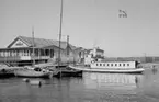 Båten på bilden är Ran som gick i trafik mellan Fiskebäckskil och Lysekil. Byggd 1876 vid Hudiksvalls mekaniska verkstad som Stocka.