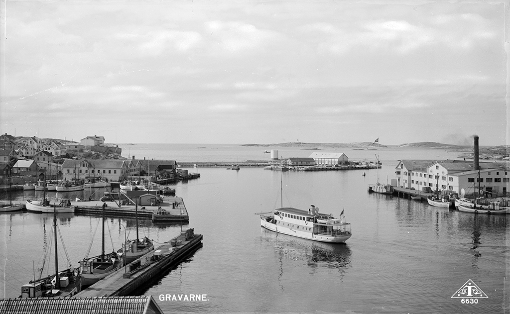 Motiv från Bohuslän ur bildsamlingen efter fotograf Carl Alfred Träff.