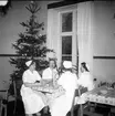 Garnisonssjukhuset Karlsborg, 1950-tal. Vid jultid i personalmatsalen. Kortet finns ej på museet, utlånat av Mildred Stohlbin.