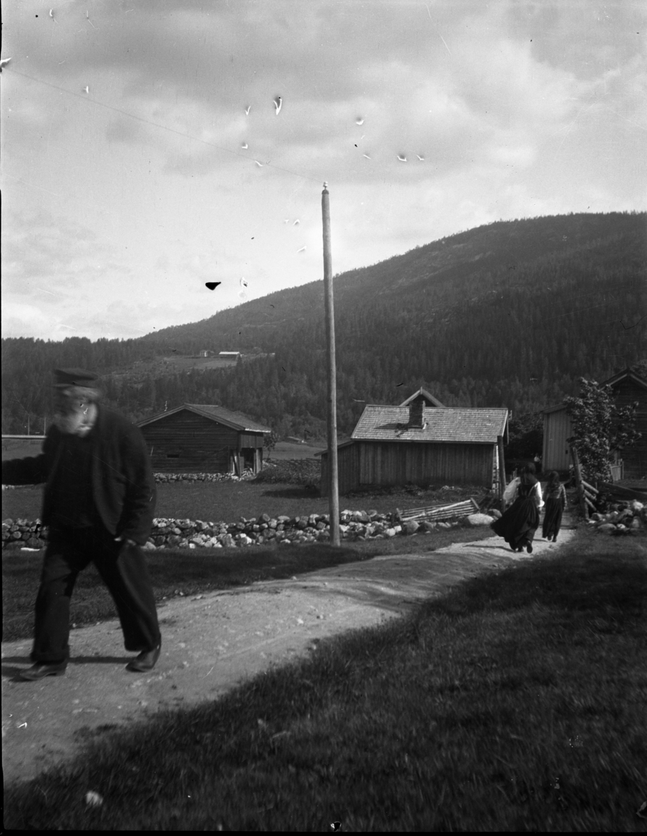Rikard Berges fotoarkiv. Portretter, folkeliv.