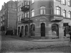 Utetagning vy 1920. Svenska lantmännes bank. Korsningen Algatan- Österbrogatan.