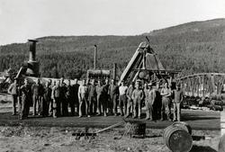 Asfaltering Brustad 1940-1941 ved Tretten bru i Oppland