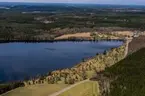 Flygfoto över fornminne vid Bordsjö i Aneby kommun.