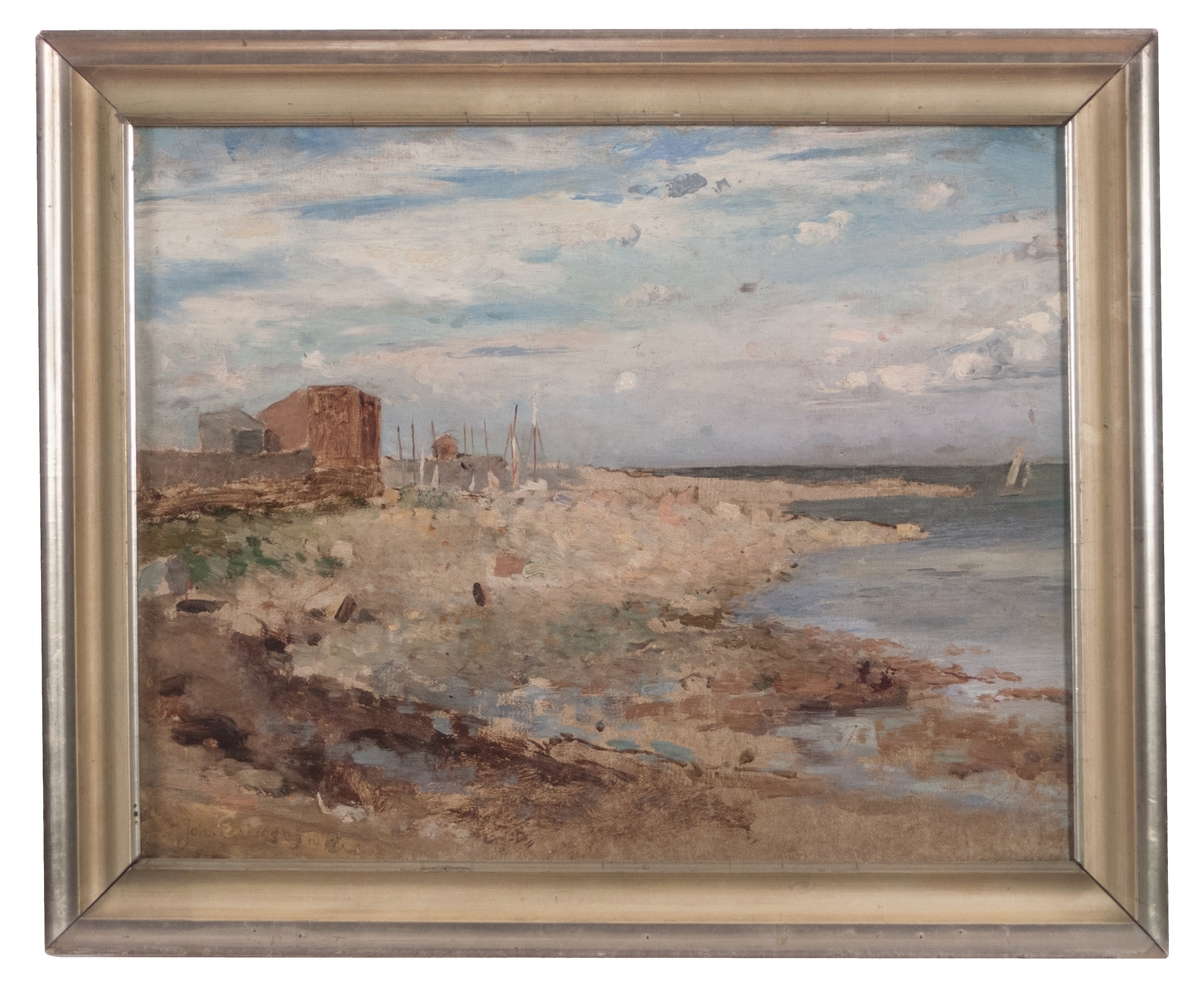 Oljemålning på duk monterad på papp, "Fransk landskapsskiss" av Johan Ericson. Kustbild med vågbrytare, emellan vilkea skymtar segelbåtsmaster. Några magasinsbyggnader, varav en med brun gavel. Liten segelbåt t.h.
Förgylld ram.