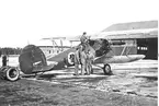 F6 Karlsborg. Flygplan B 4 1939-1941. Förtext till albumet finns i arkivet samt som Word-dokument. Albumet är en del av en donation från Karl-Axel Hansson, Karlsborg.