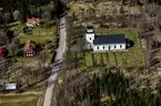 Flygfoto över Edshults kyrka i Eksjö kommun.