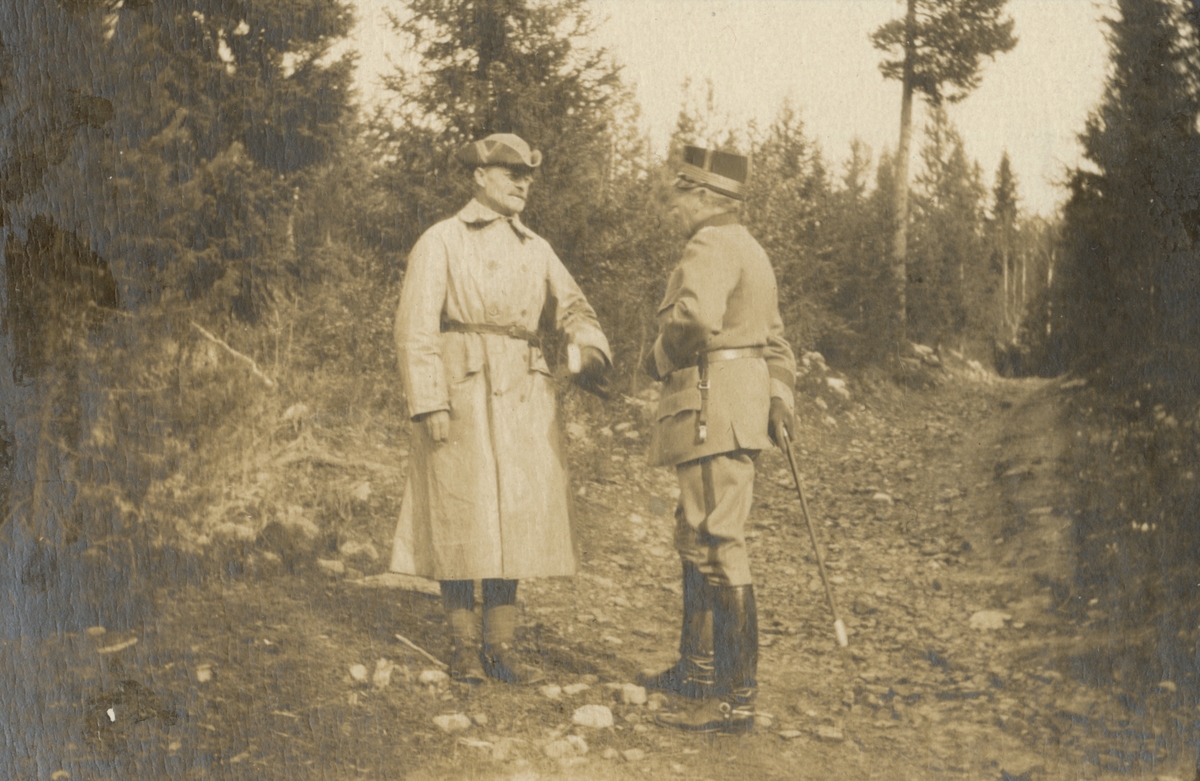 Bildtext: "Regementsövningarna 1917 –Tillfället-Risåsen – västerut".