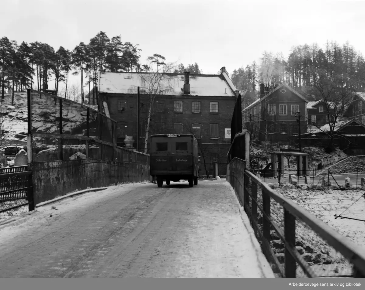 Teisen bru. Desember 1949