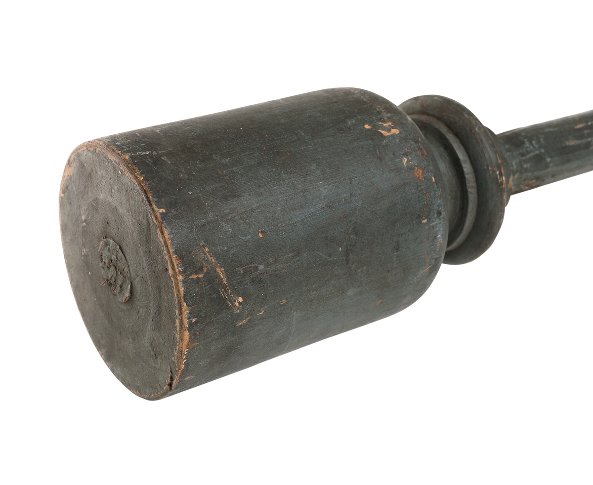 Mörsareladdtyg, 80-pundigt, av trä.