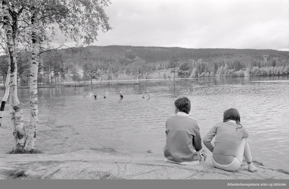 Sognsvann. Stemning på Sognsvann i går. Juli 1968