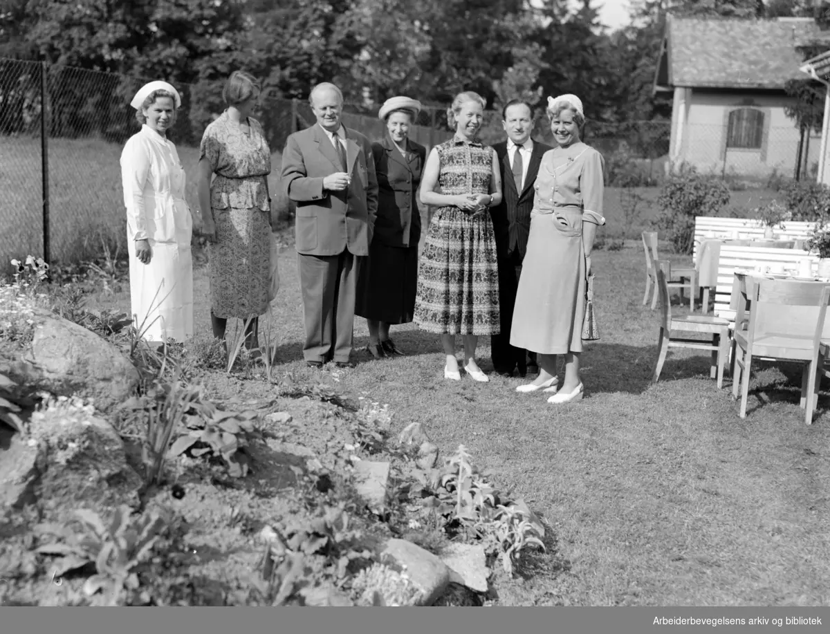 Ullevål sykehus. Avdeling 16. Juni 1953