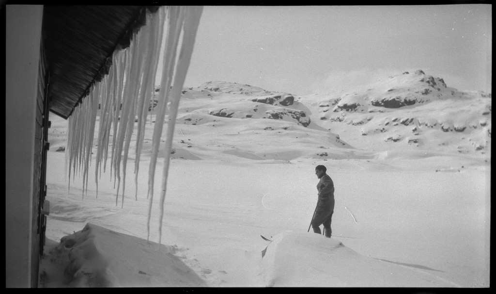 Sverre Idsøe på skitur fra Fjellberg til Napen i Suldal.