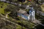 Flygfoto över Korsberga kyrka i Vetlanda kommun.