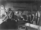 Packrummet vid AB Sågbladsfabriken, Nora, 1908.