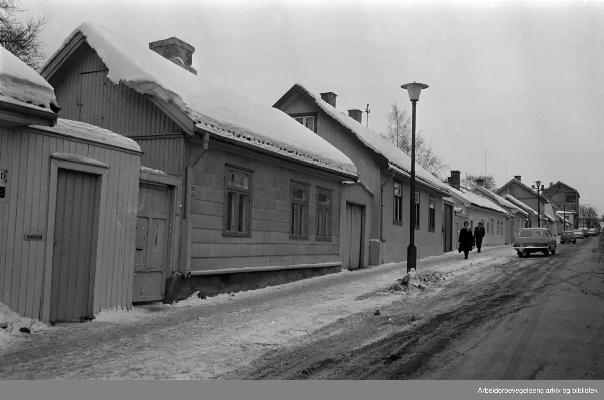 Vålerenggata 32. kjøpt av OBOS. Januar 1966