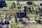 Flygfoto över Lommaryds kyrka i Aneby kommun.