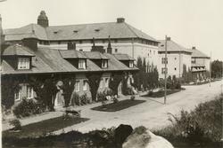 Armémuseum på Wikimedia Commons