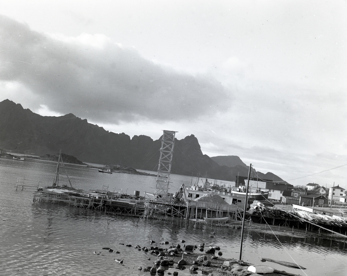 Bygging av Myre Fryseri i Øksnes ca. 1953