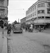 Korsningen Drottninggatan och Norra Kungsgatan.