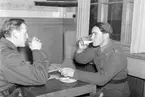 Den 11 december 1943. Soldathemmets Café.