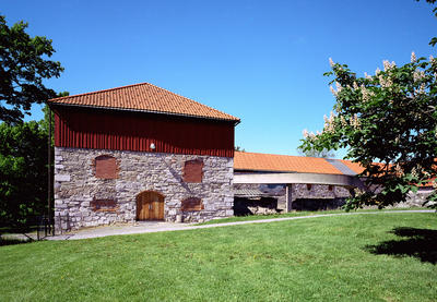 Sceneinngangen til Aulaen på Domkirkeodden i Storhamarlåvens sydfløy.
