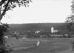 En hängbro byggdes nedanför Lima kyrka 1916. Den byggdes av en förstärkt pluton ur skolkompaniet vid Svea Ingeniörkår, som anlände till Limedsforsens järnvägsstation pingstafton 1916. I bakgrunden Lima kyrka