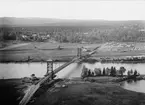 Hängbron nedanför Lima kyra fotograferad från kyrktornet