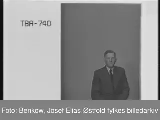 Portrett av ansatt ved Moss meieri og handelslag, ukjent person.