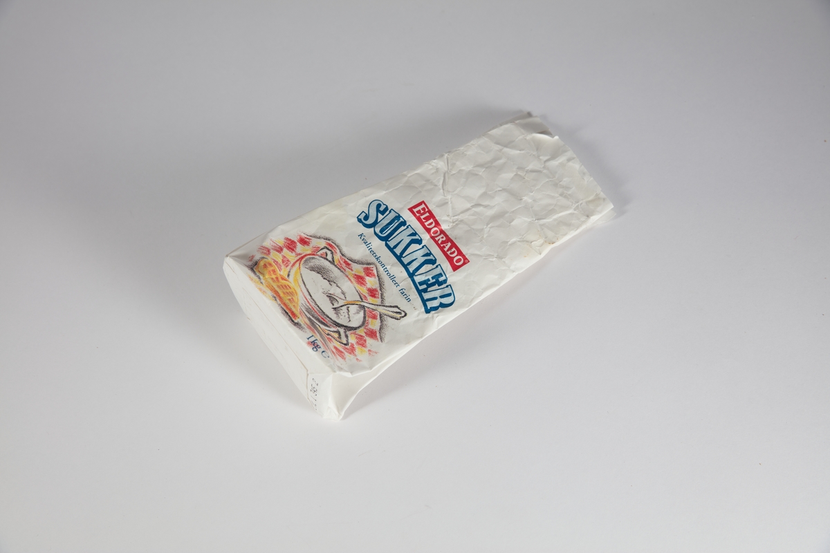 En pose med emballasjer til ulike typer mel, sjokolader, havregryn etc.