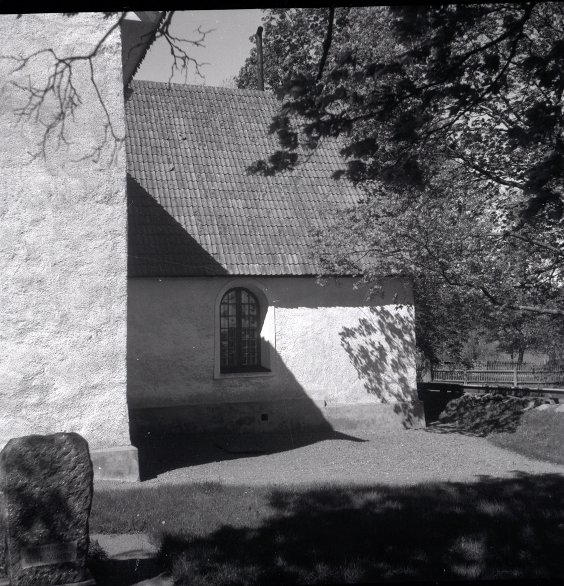 Döderhults kyrka. Exteriör sakristian.