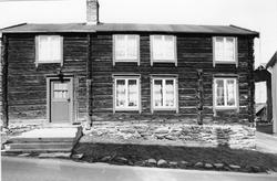 Gårdsanlegg i Spell-Olaveien 13 på Røros