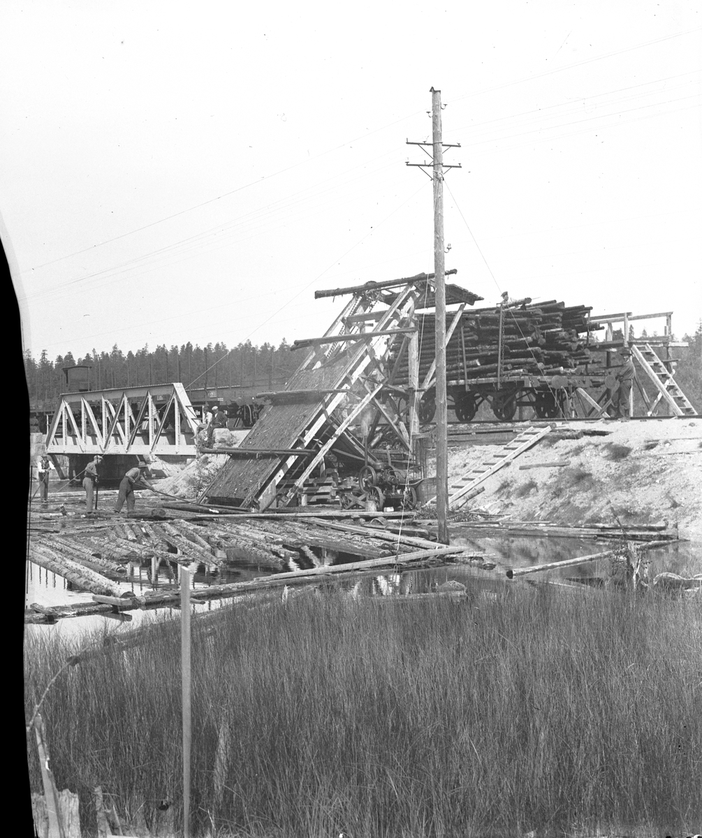 Uppfordringsverket vid Slätthällsbron, Fågelsjö.