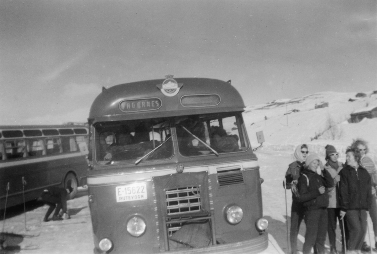 E-15622 Volvo B 638 1953 mod. reg.21.03.53 med Larvik Karosseri. Bussen gikk i mange år i rute til Gjøvik, deretter skolerute til Aurdal.