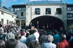 Musikundehållning utomhus Berggrenskagården