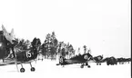 F6 Karlsborg 1943. Under vinterövningen deltog även F 10 med sina jaktplan (J20). Andra planet från vänster är försett med ett spöke som var 1. divisionens flygemblem. Albumet är en del av en donation från Karl-Axel Hansson, Karlsborg. Förteckning över hela donationen finns i albumet samt som Word-dokument.