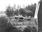F6 Karlsborg 1943. Fältmässig uppställning av flygplan B5:a. Albumet är en del av en donation från Karl-Axel Hansson, Karlsborg. Förteckning över hela donationen finns i albumet samt som Word-dokument.