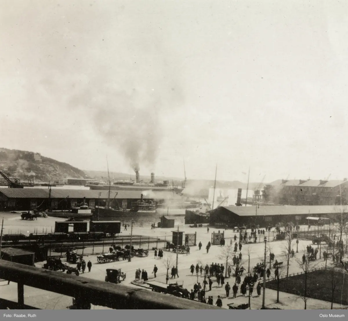 havn, fjord, skip, jernbane, mennesker, park, ås, Sjømansskolen