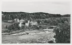 Vy över Bergeforsen. Landsvägsbron över Indalsälven. Vykort.