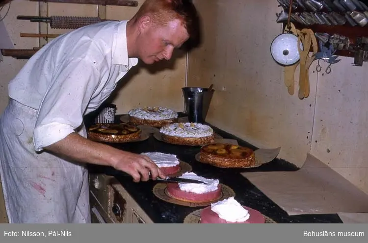 25/5 1963. Fotograf Pål-Nils Nilsson för STF årsskrift 1964.
Lindkvist Bageri.