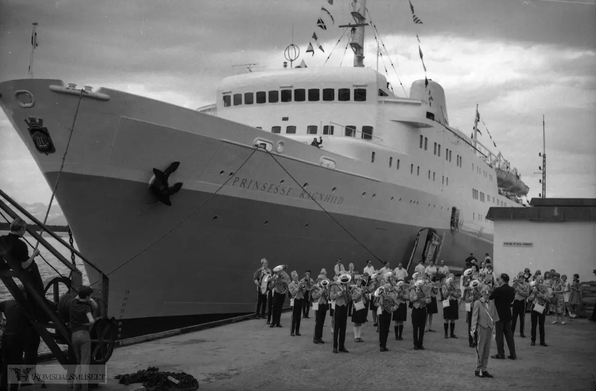 "14.06.1966"."Prinsesse Ragnhild"