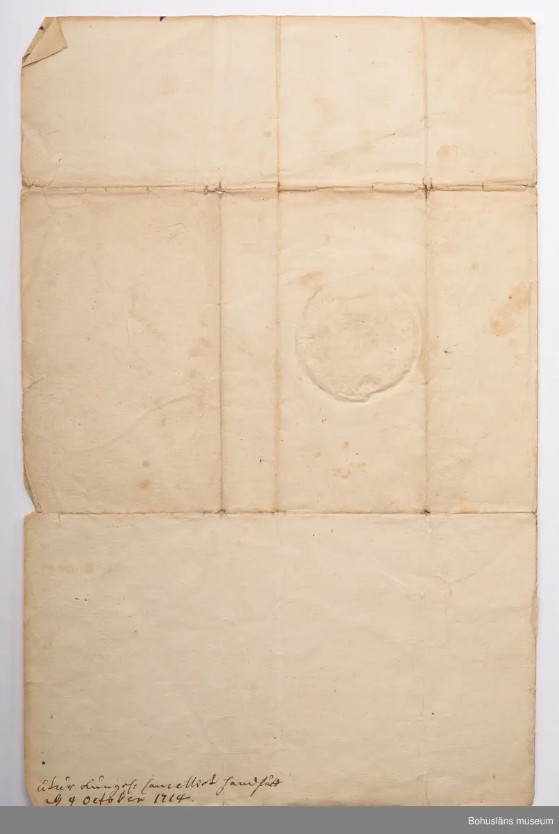 Dokument med karl XII:s egenhändiga namnteckning daterad "Demotika d. 20 Aprill 1714 Carolus".

Ur arkivförteckningen: Fullmakt för Petter Scheffer att vara landshövding i Södermanland, undertecknad av Karl XII i Demotica i Turkiet 2 april 1714.