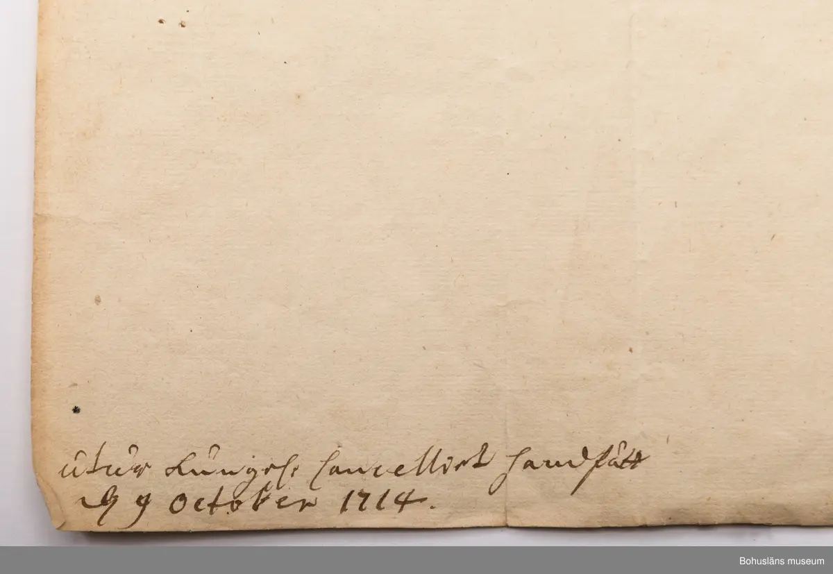 Dokument med karl XII:s egenhändiga namnteckning daterad "Demotika d. 20 Aprill 1714 Carolus".

Ur arkivförteckningen: Fullmakt för Petter Scheffer att vara landshövding i Södermanland, undertecknad av Karl XII i Demotica i Turkiet 2 april 1714.