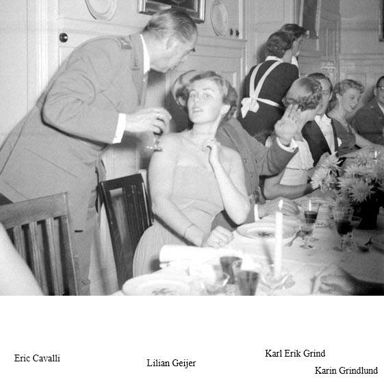 Årets höjdpunkt på mässen var den traditionstyngda Höstmiddagen med fruar.

Personer: Erik Cavalli, Lilian Geijer, Karl Erik Grind och Karin Grindlund.
Placering, se bild 2.